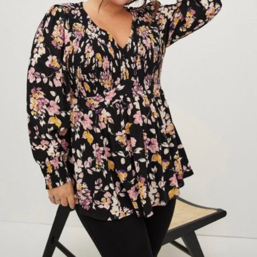 Torrid | Women's Babydoll Crinkle Gauze Smocked Top | Size 0